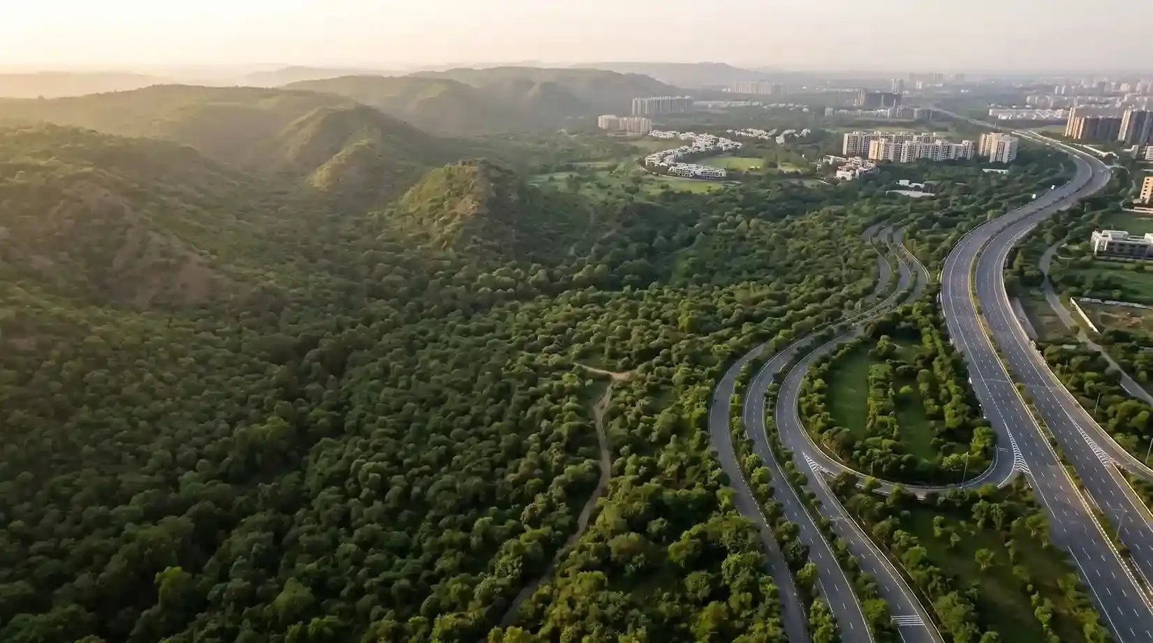 Forest Trails and Expansive Greens: The Environmental Architecture Around DLF Privana West
