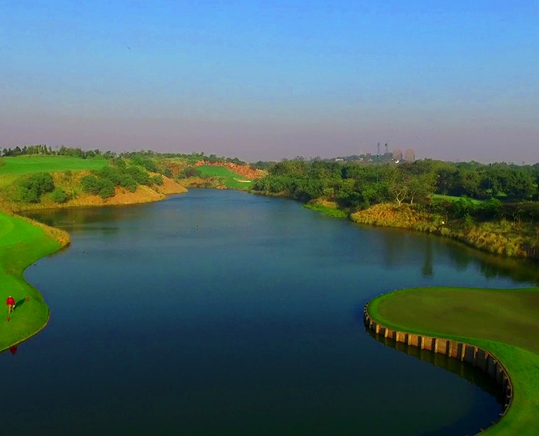 DLF Golf Course