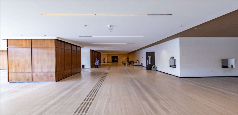 How Do Large Floor Plates at DLF Commercial Offices