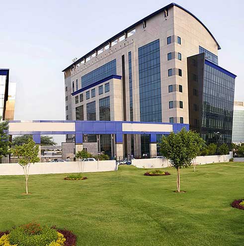 DLF Cybercity Projects - Commercial Office Space in Gurgaon -  Center Tower